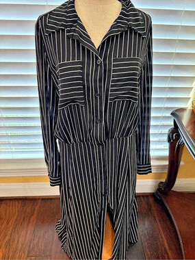 WHO WHAT WEAR Striped Shirt Dress in Black & White Like New